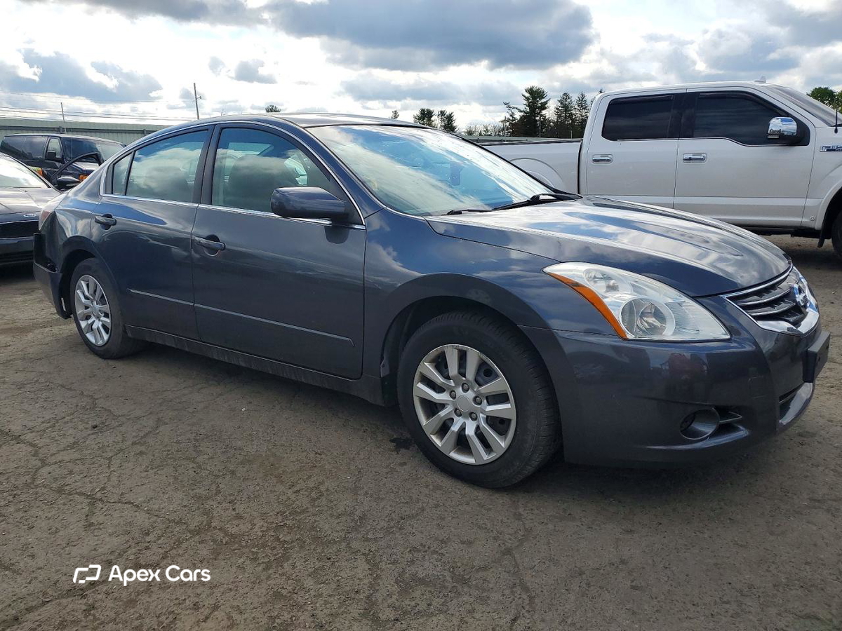 Nissan Altima 2012