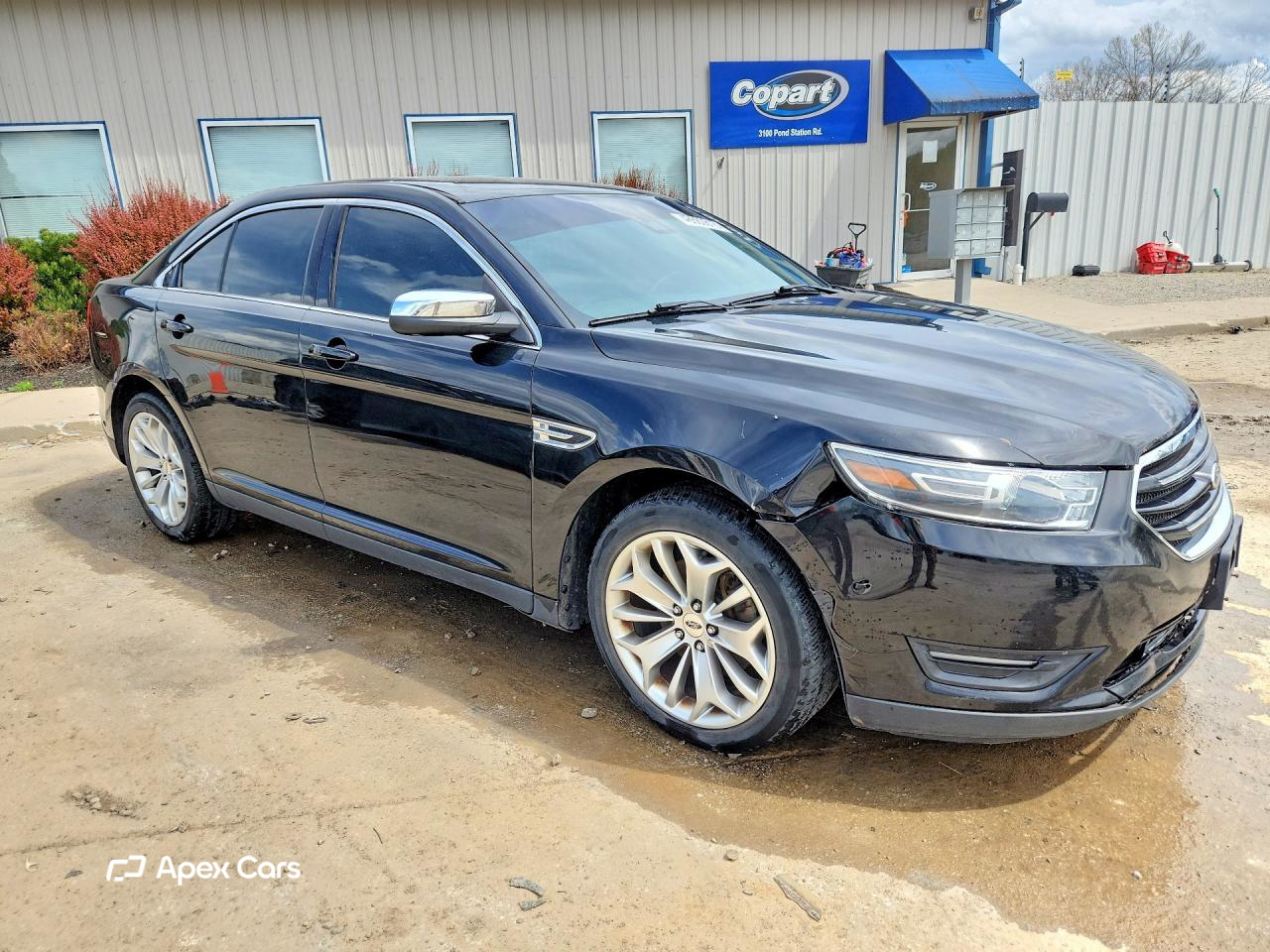 Ford Taurus 2017