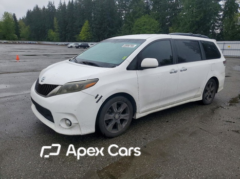 Toyota Sienna 2015 - Image 1 of 14