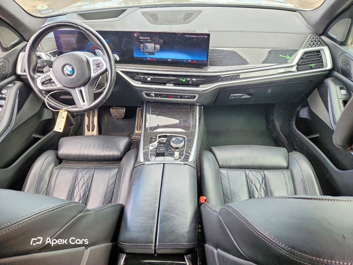 BMW X7 2023