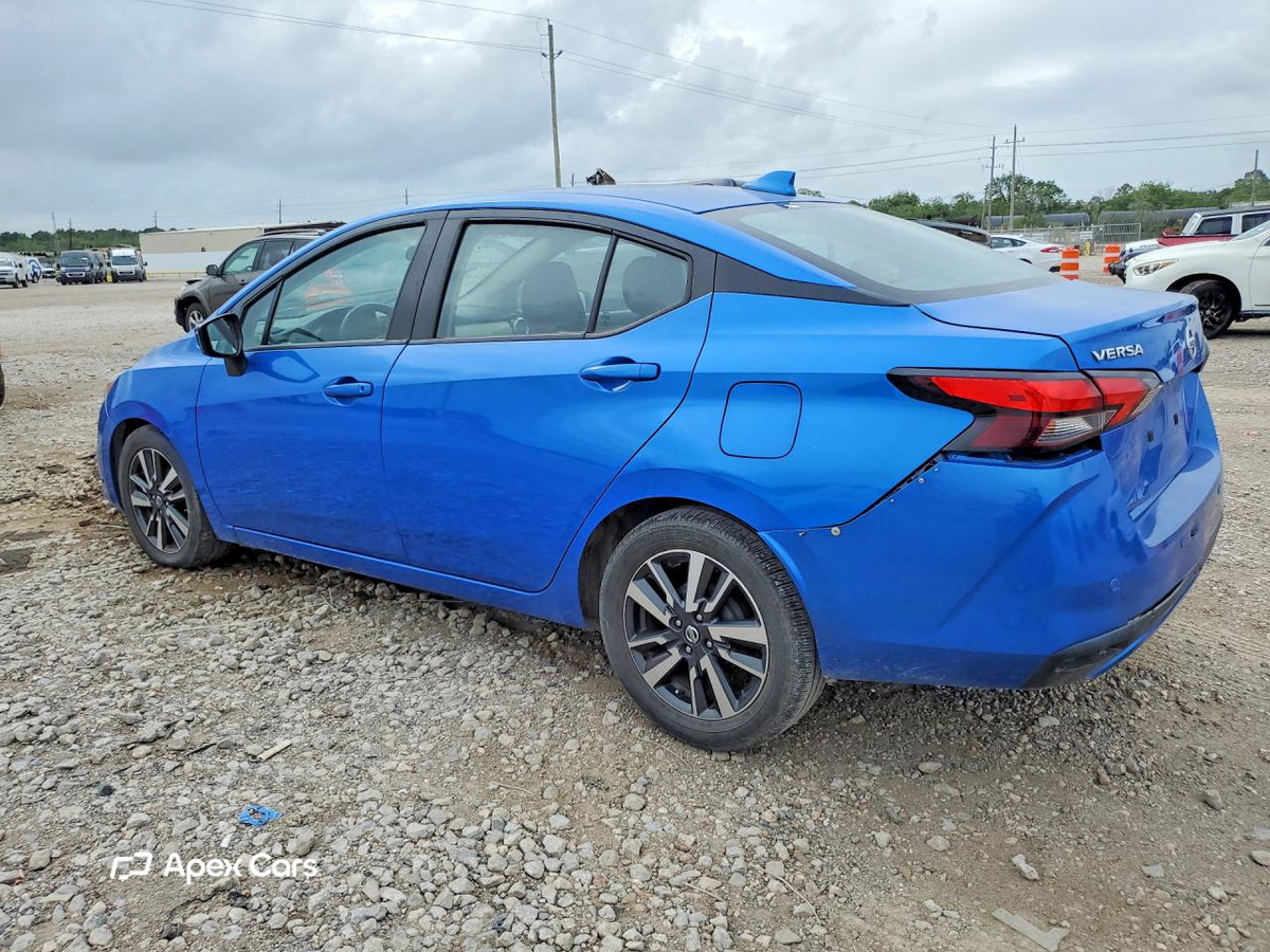 Nissan Versa 2021