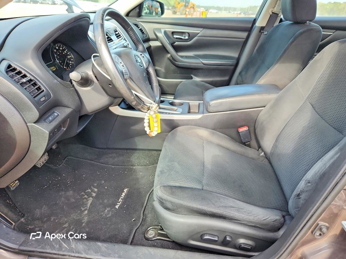 Nissan Altima 2015