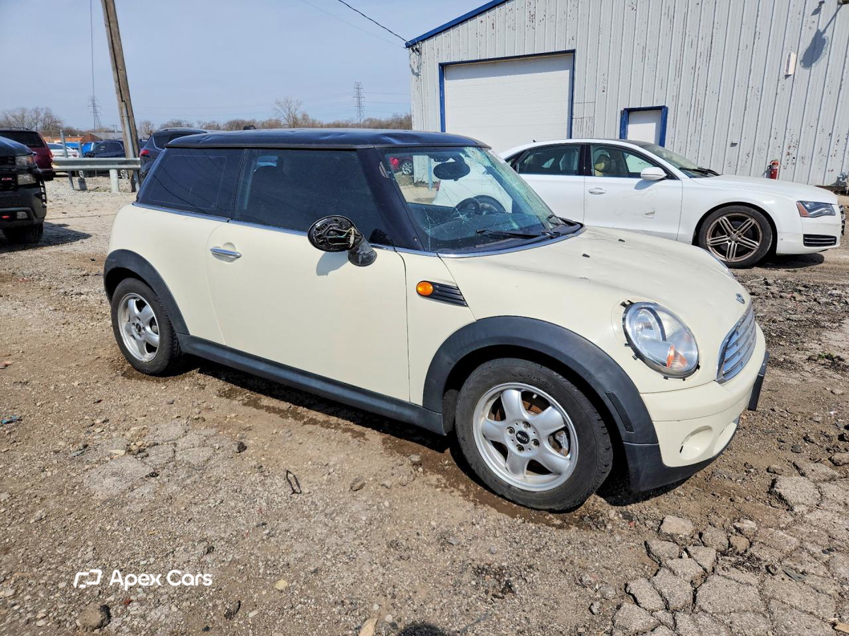 MINI Cooper 2010