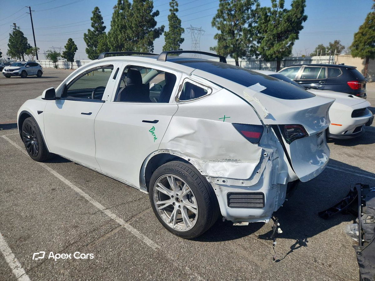 Tesla Model Y 2022