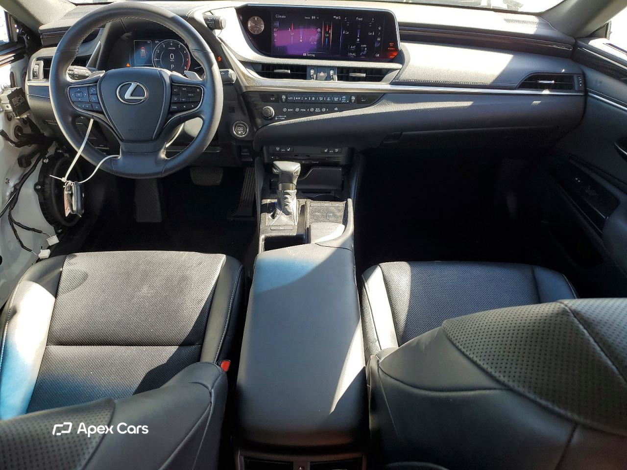 Lexus ES 2020