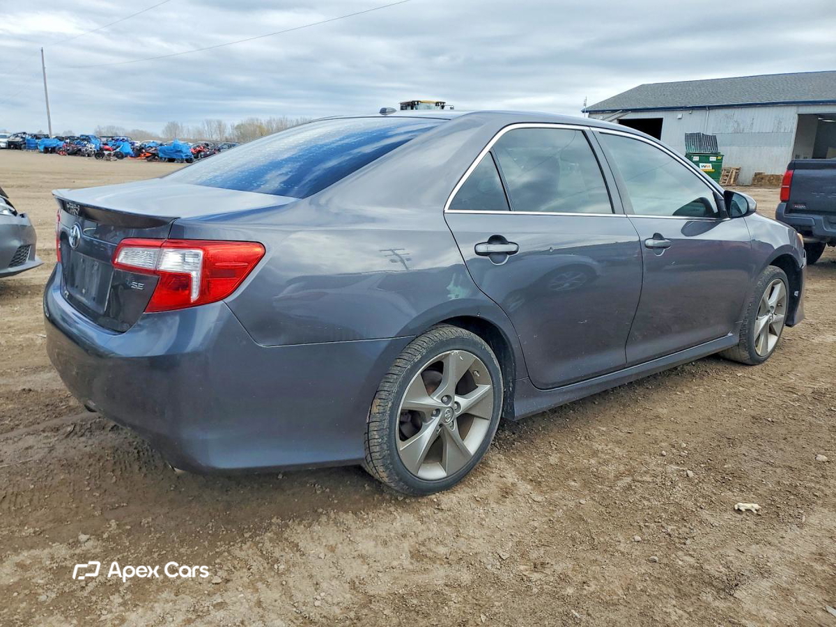 Toyota Camry 2012