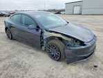 Tesla Model 3 2025