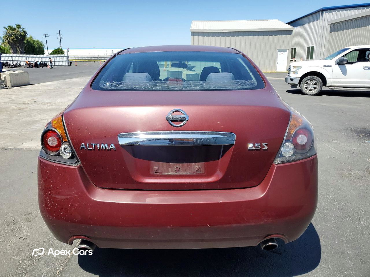 Nissan Altima 2012