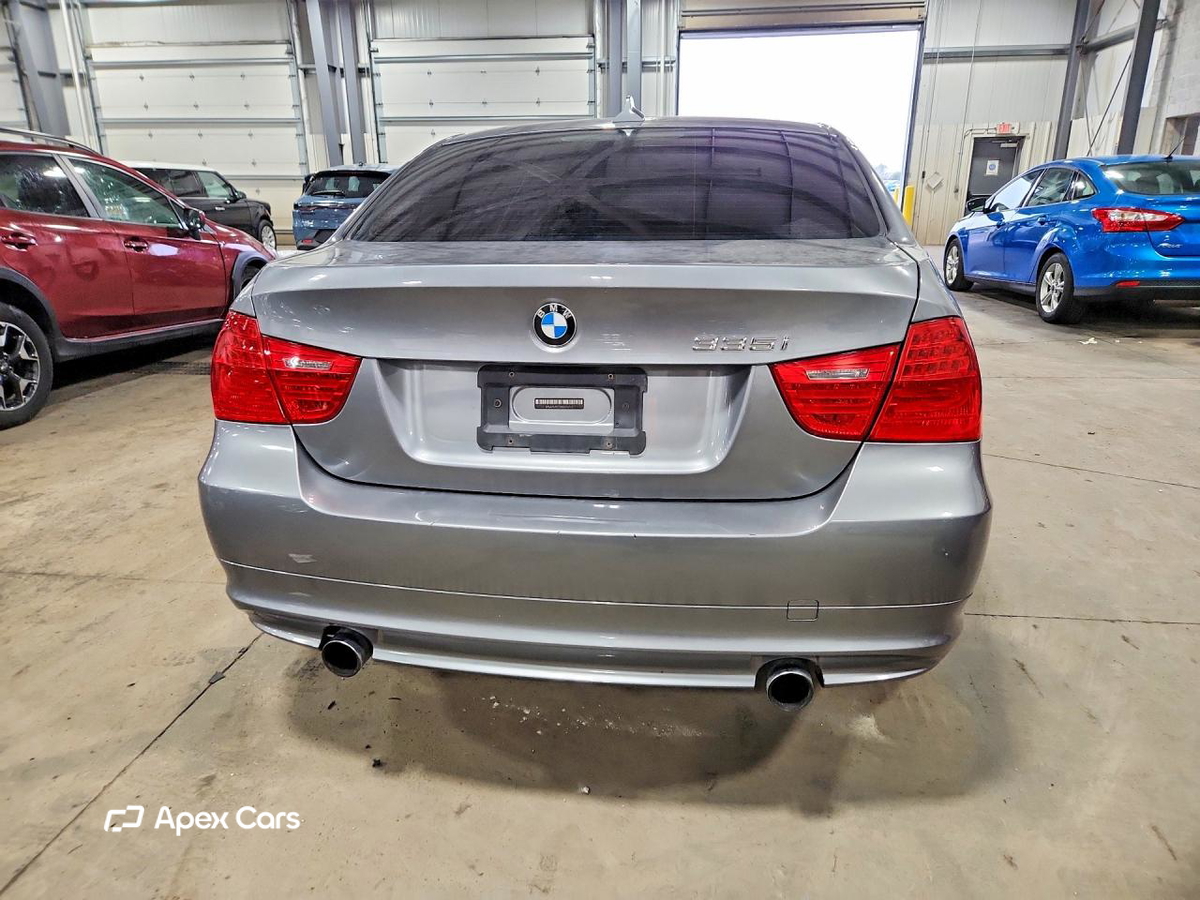 BMW Series 3 2011