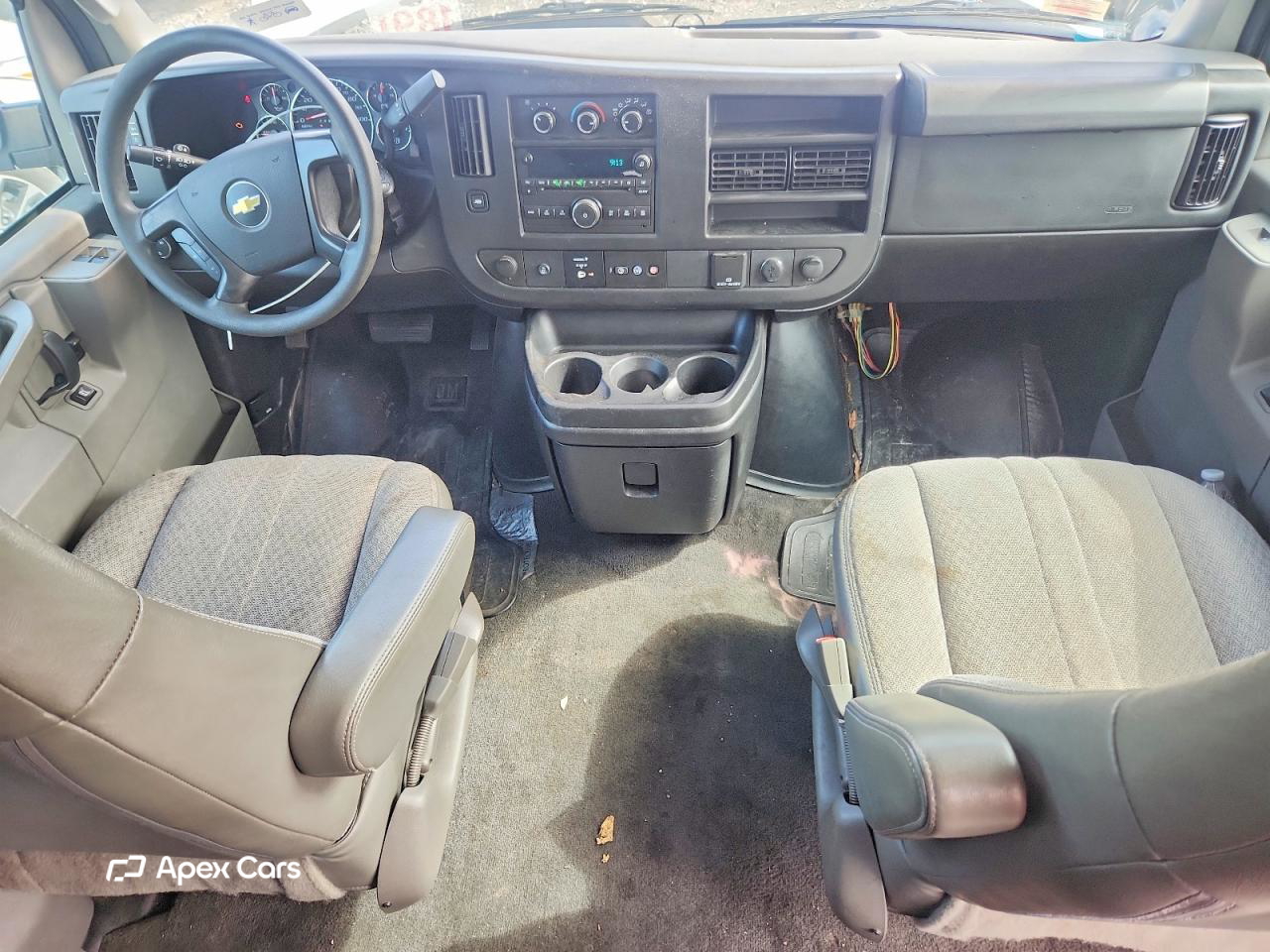 Chevrolet Express 2016