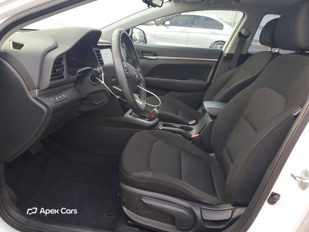 Hyundai Elantra 2020