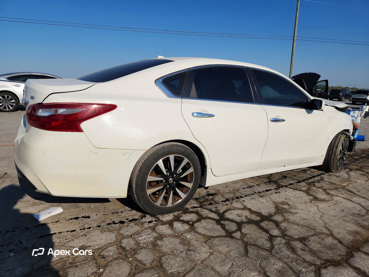 Nissan Altima 2018