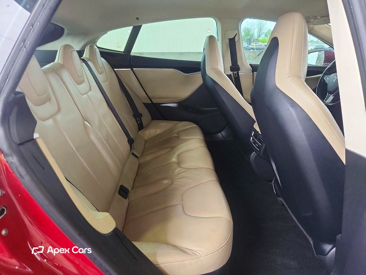 Tesla Model S 2013