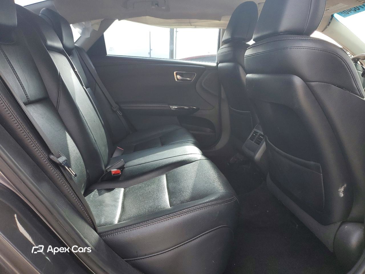 Toyota Avalon 2016