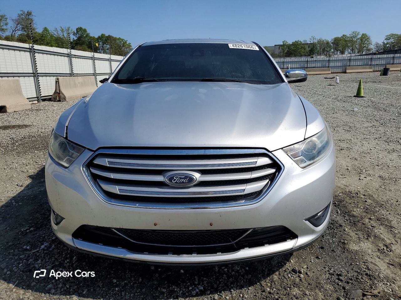 Ford Taurus 2017