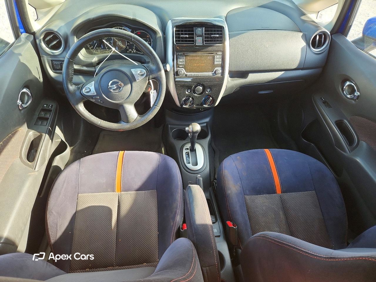 Nissan Versa 2015