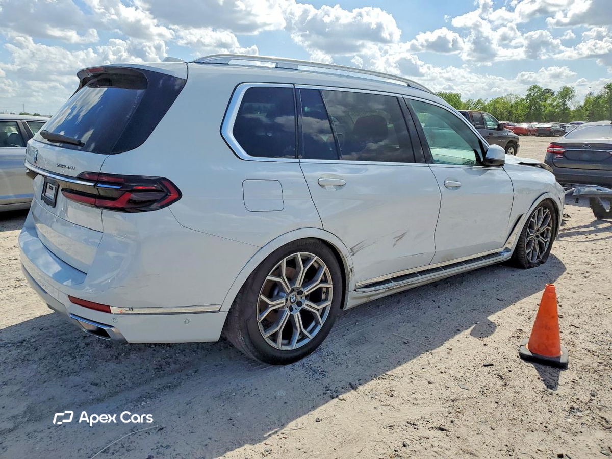 BMW X7 2025