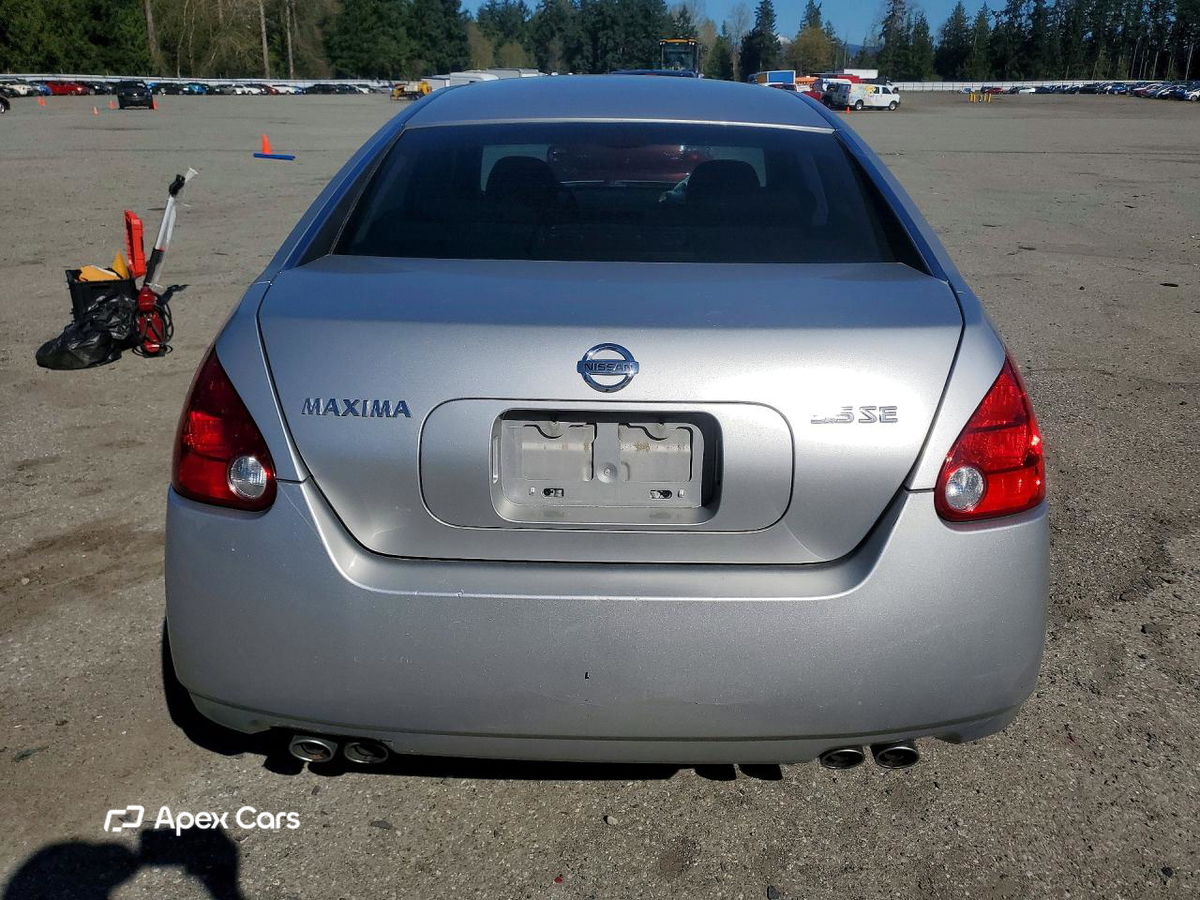 Nissan Maxima 2004