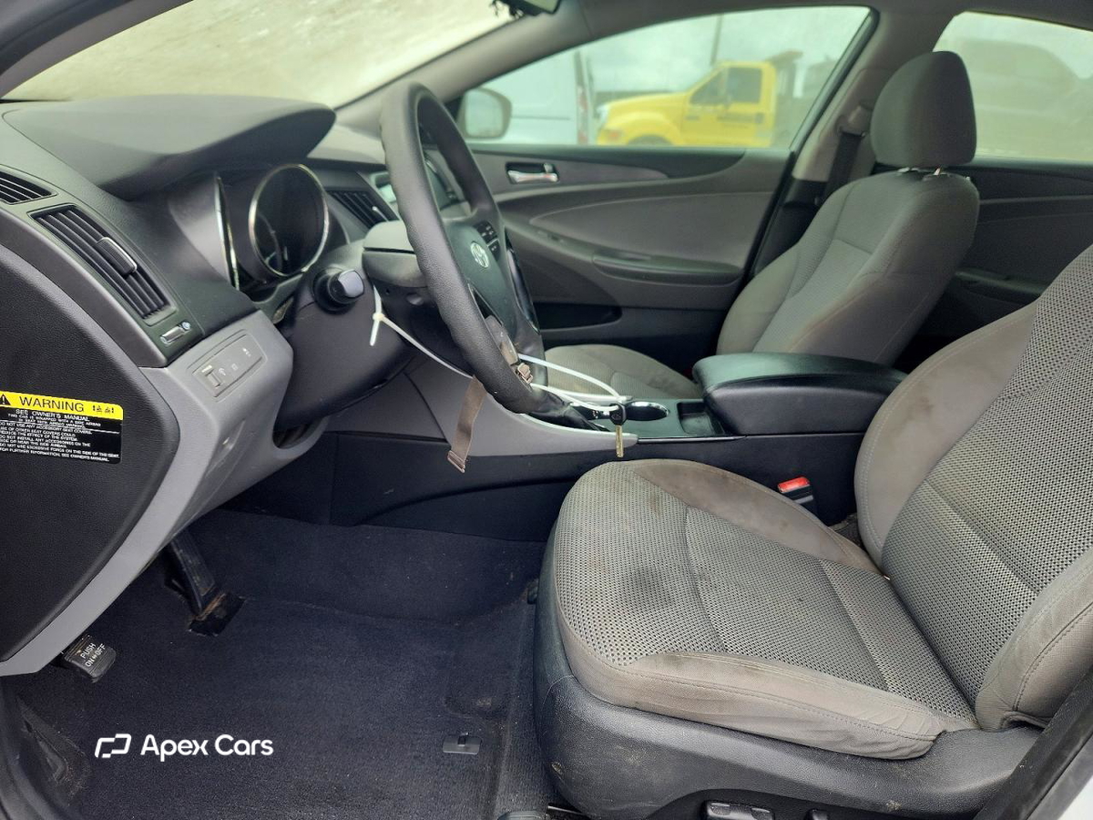 Hyundai Sonata 2012
