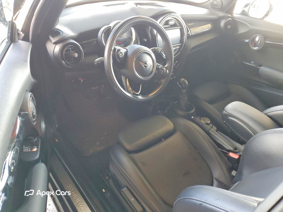MINI Cooper 2018