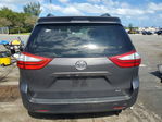 Toyota Sienna 2015