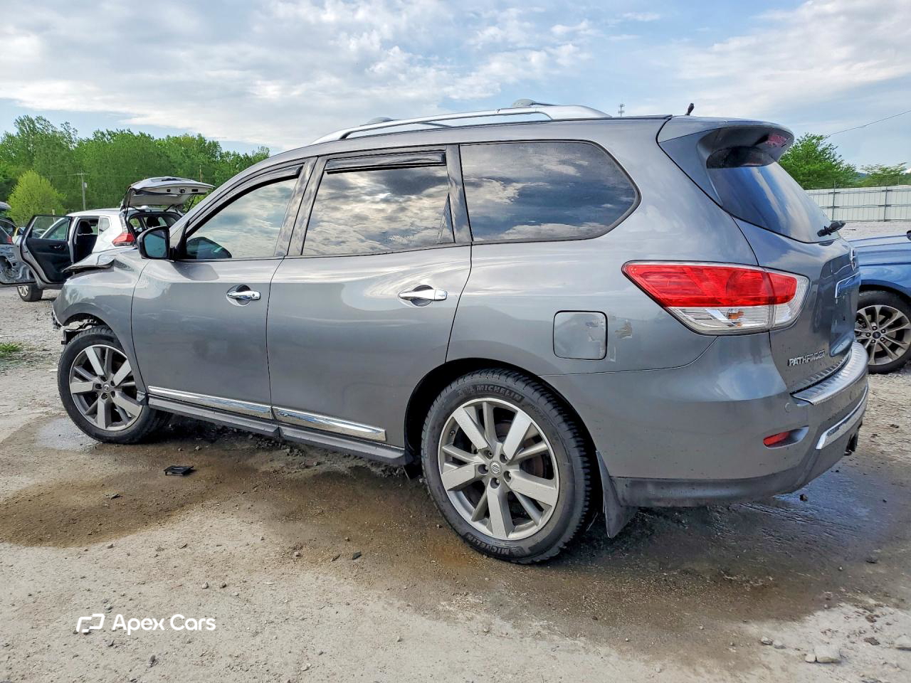 Nissan Pathfinder 2015