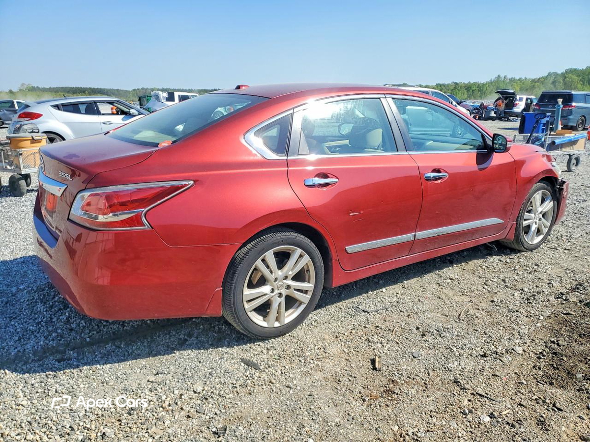 Nissan Altima 2015