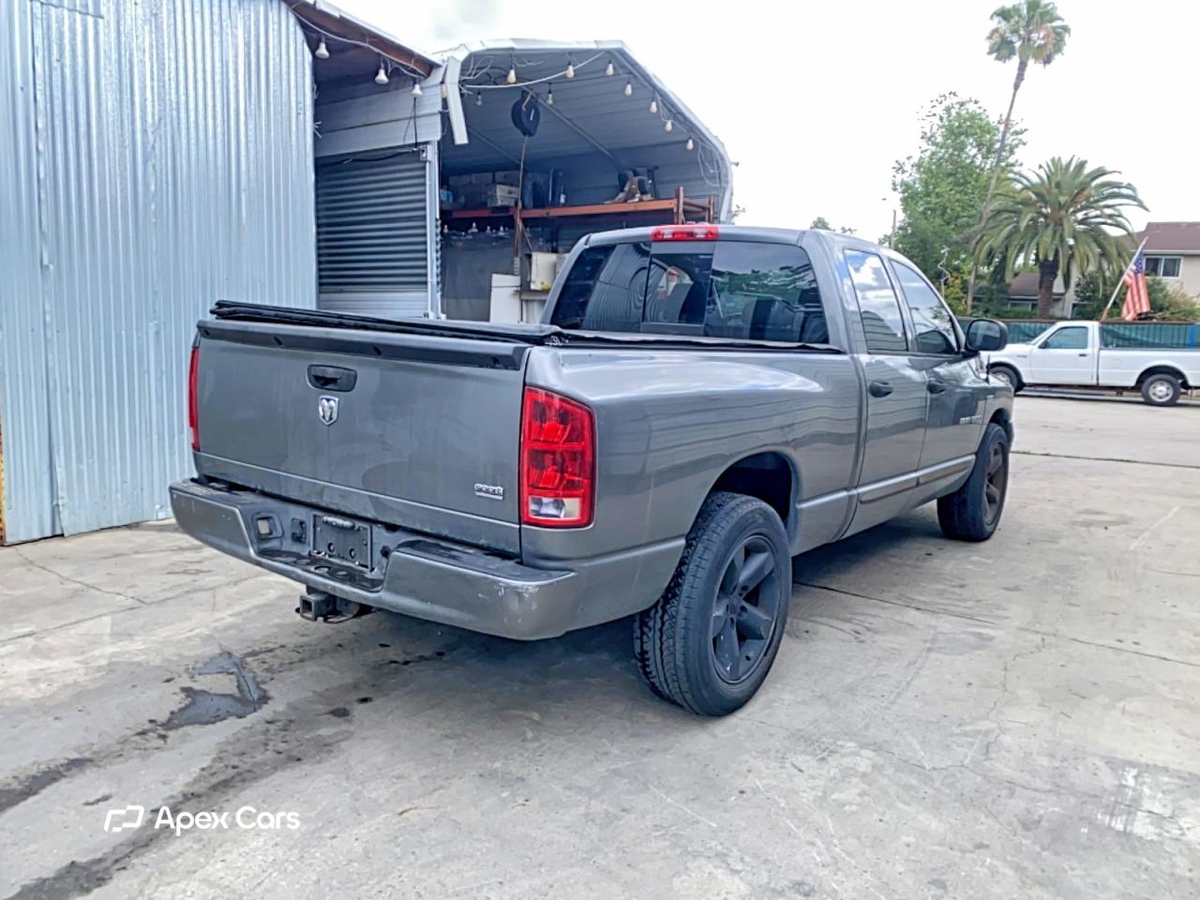 Dodge RAM 2006