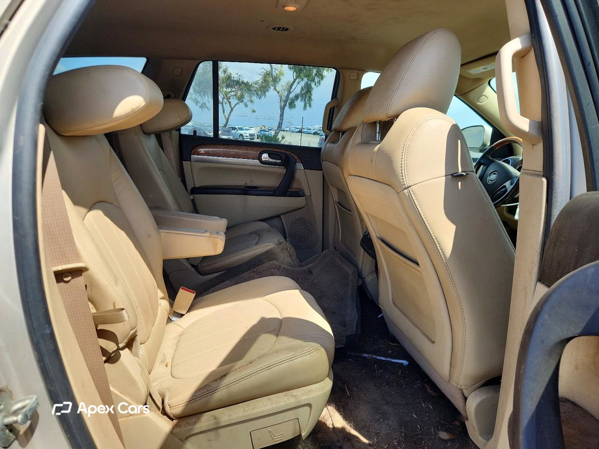 Buick Enclave 2011