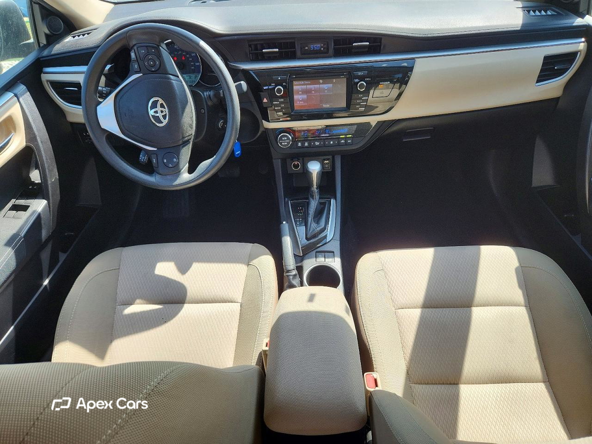 Toyota Corolla 2015