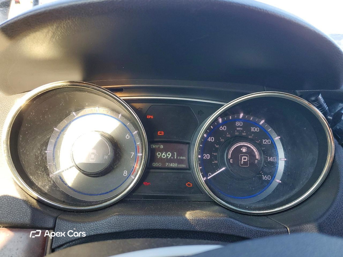 Hyundai Sonata 2012