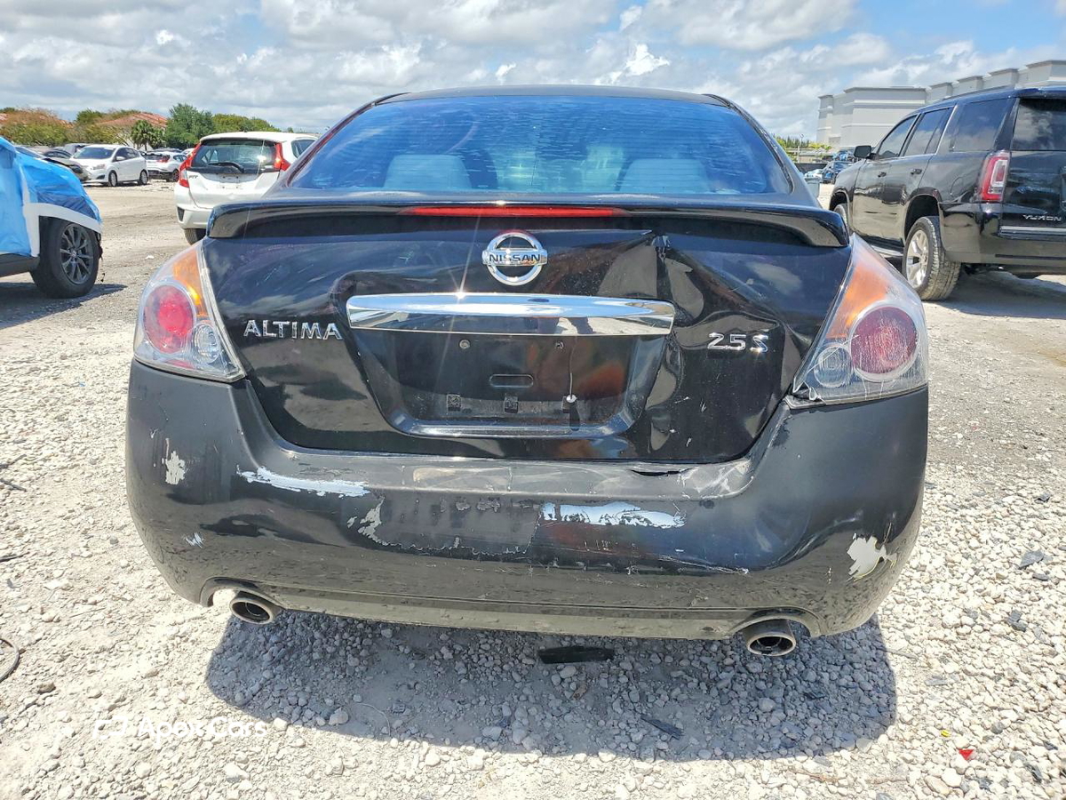 Nissan Altima 2012