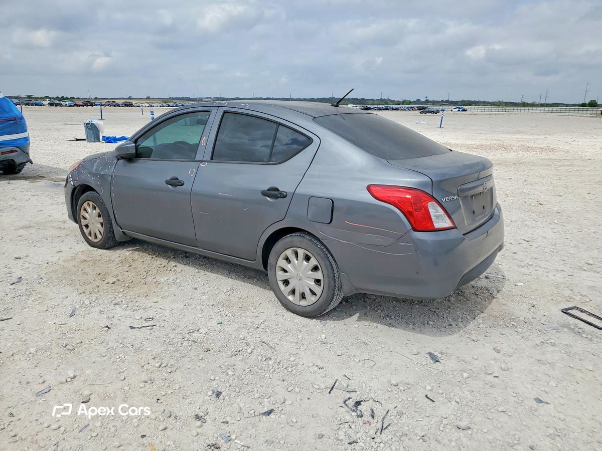 Nissan Versa 2016
