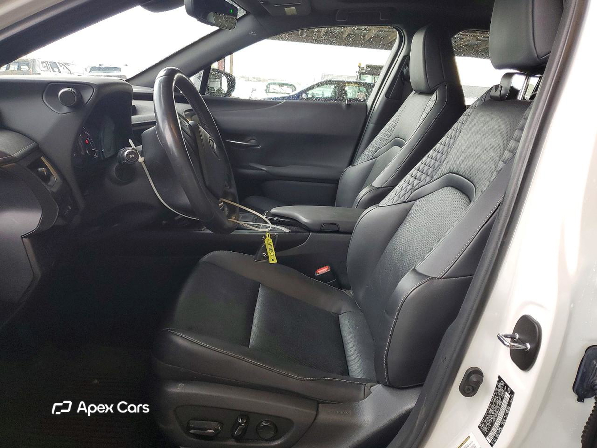 Lexus UX 2020