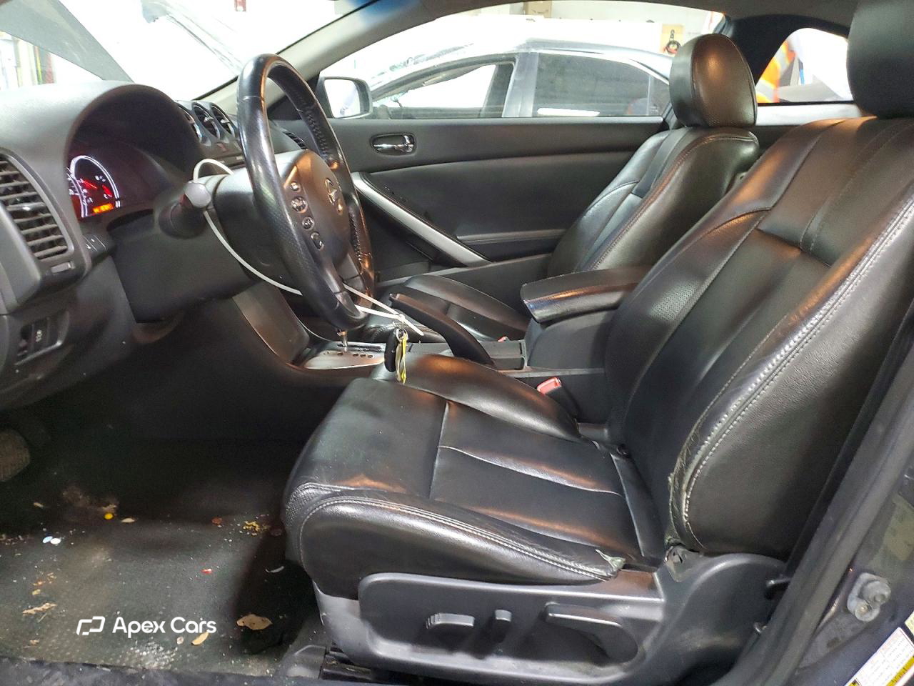 Nissan Altima 2011