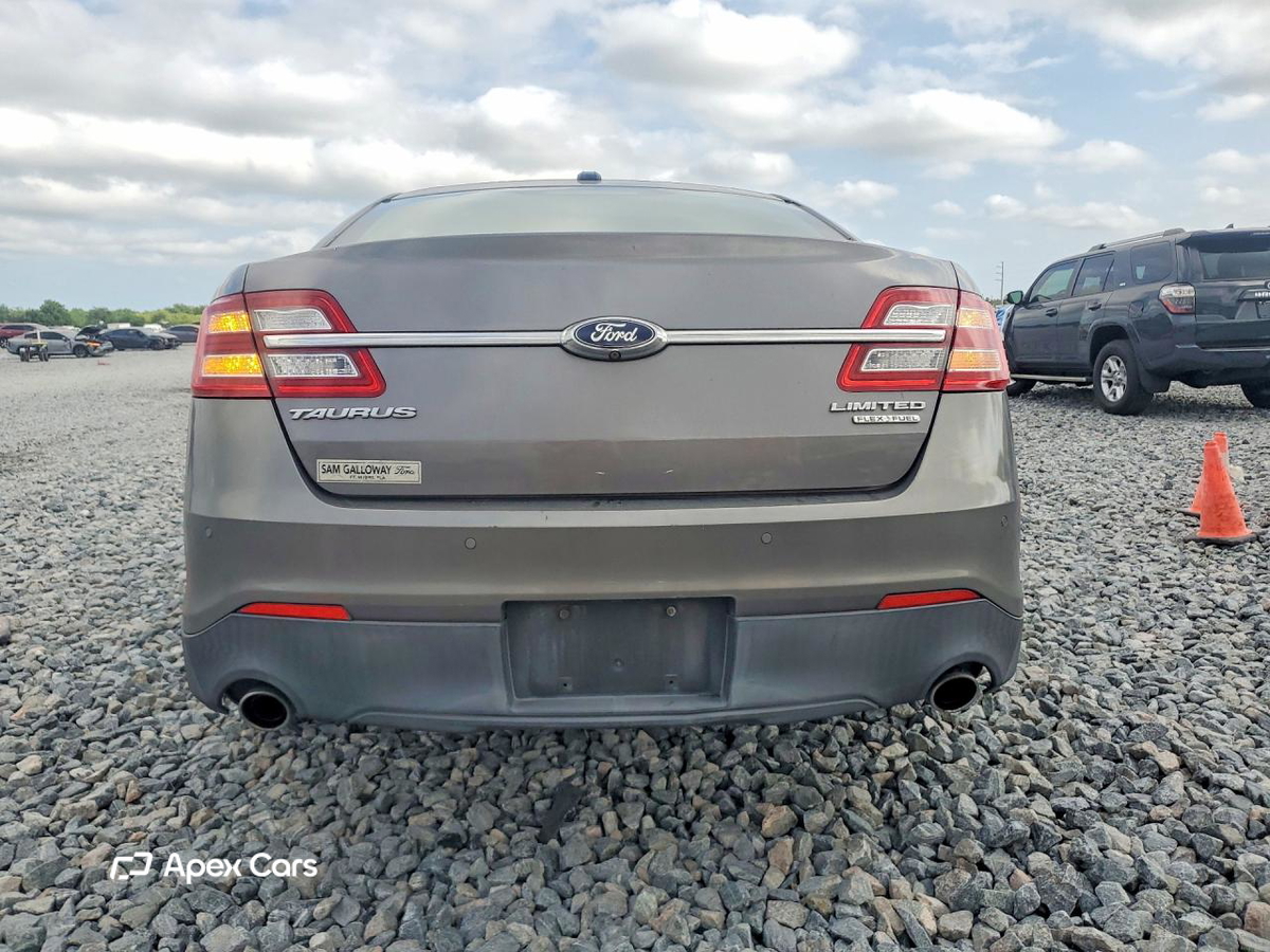 Ford Taurus 2014