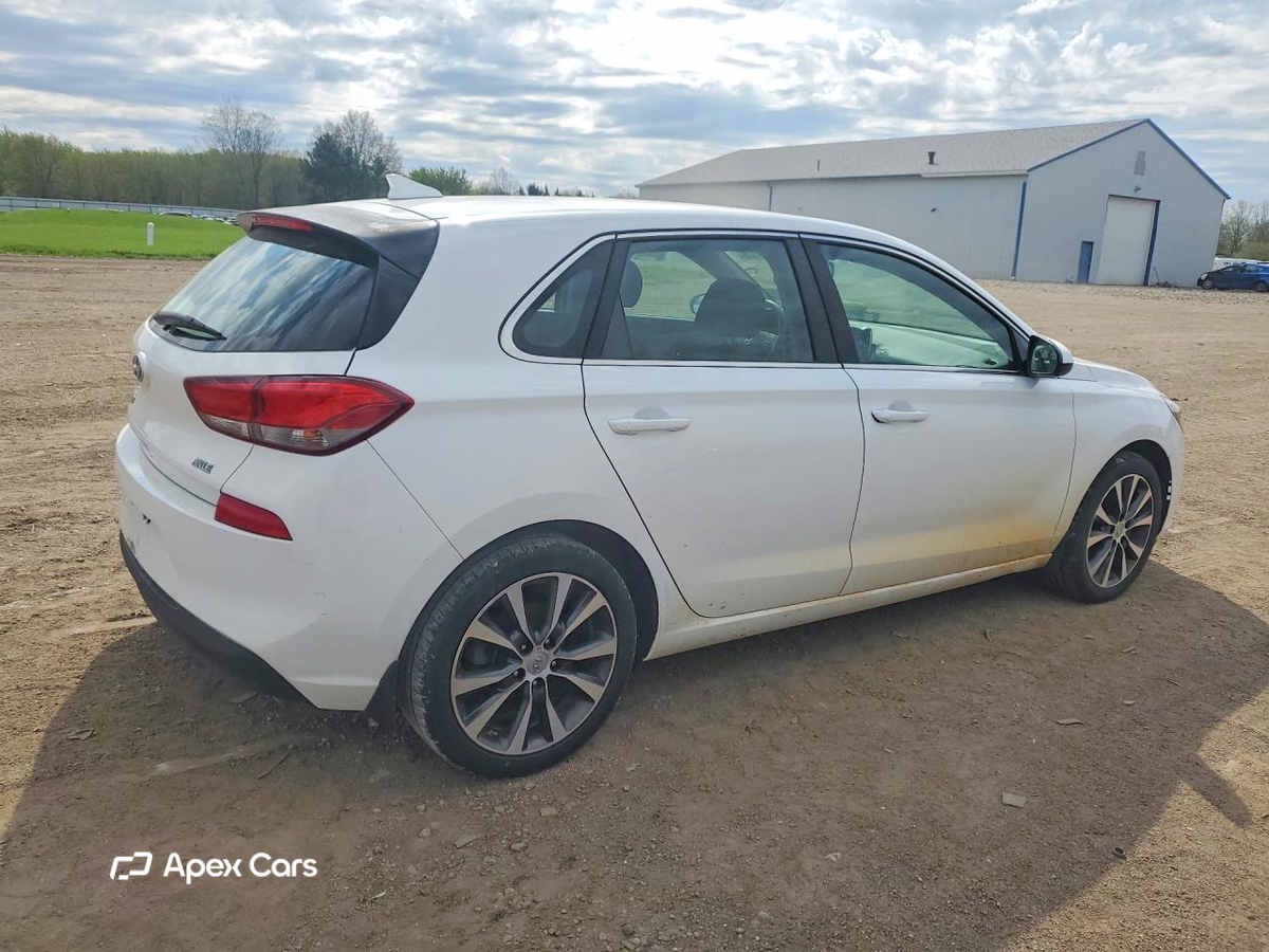 Hyundai Elantra 2018