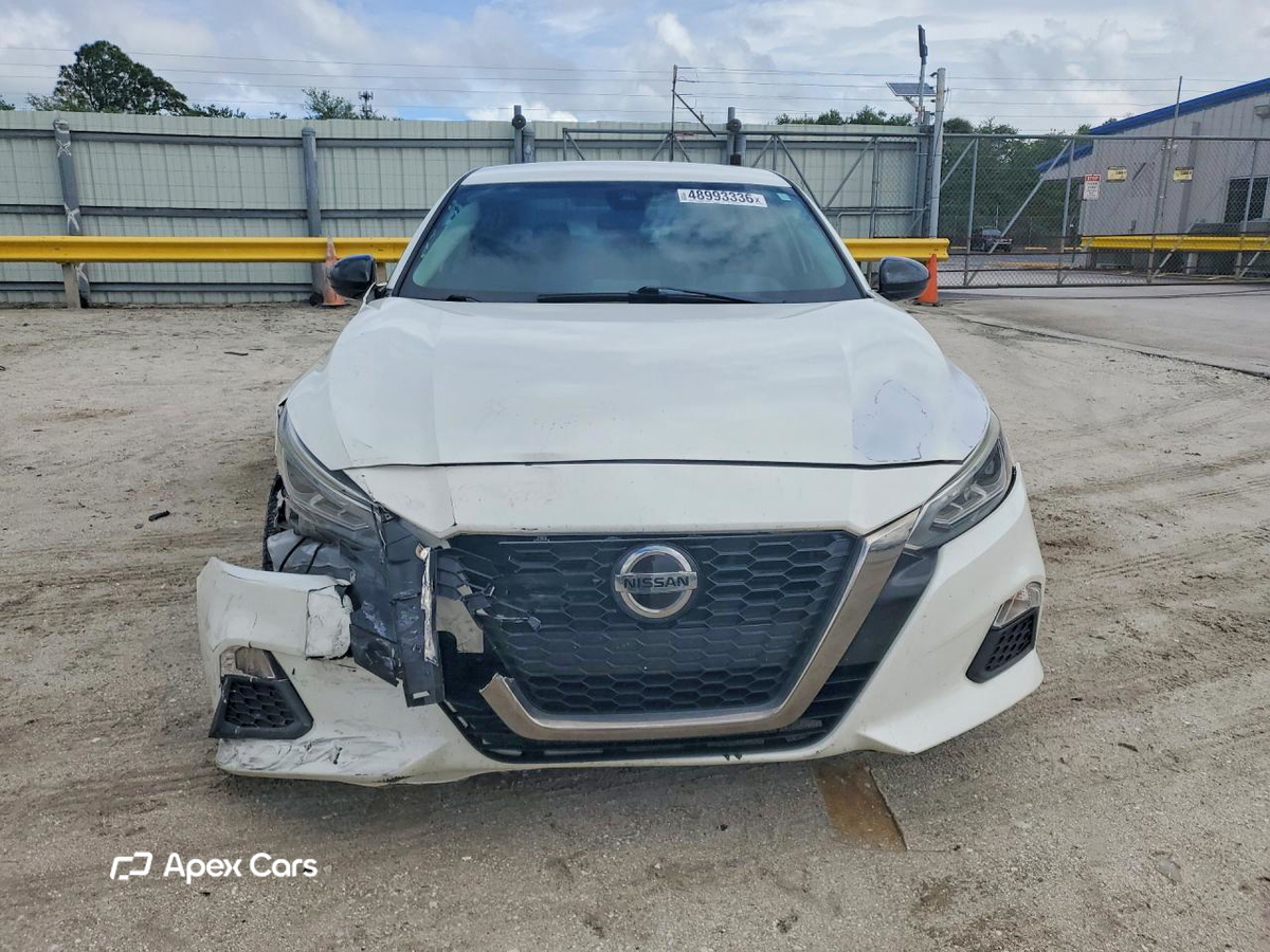 Nissan Altima 2020