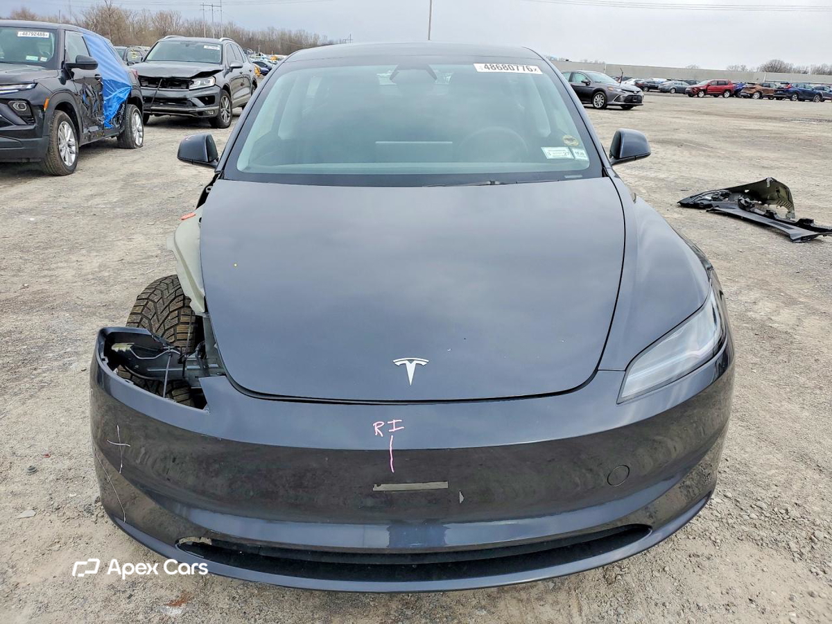 Tesla Model 3 2025