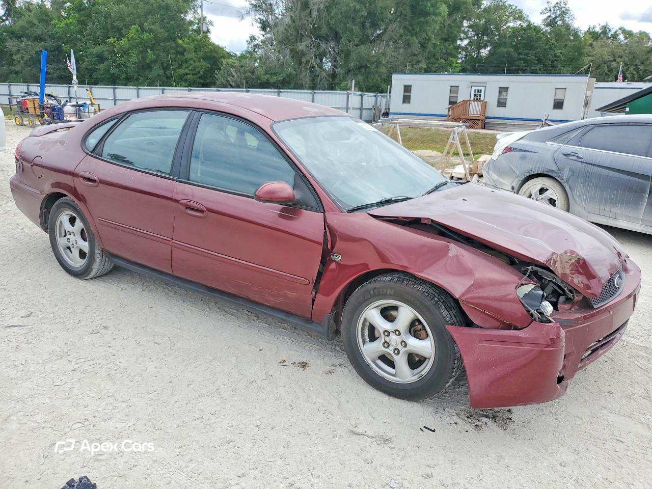 Ford Taurus 2004
