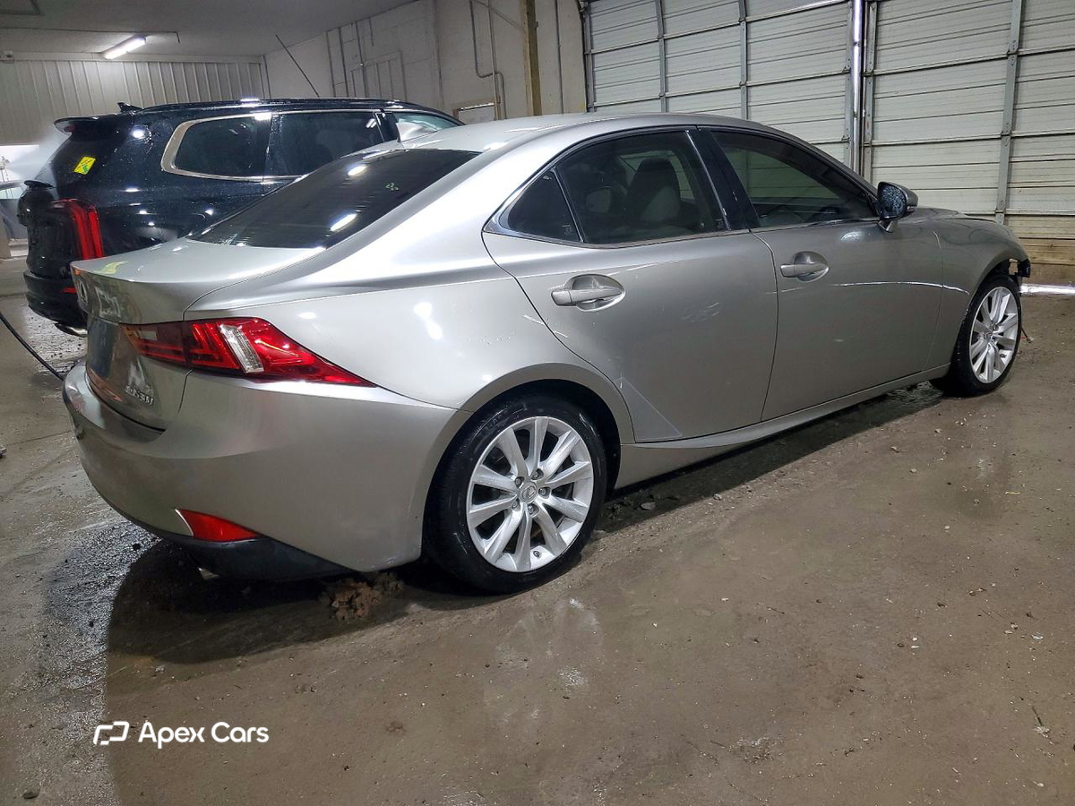 Lexus IS 2016