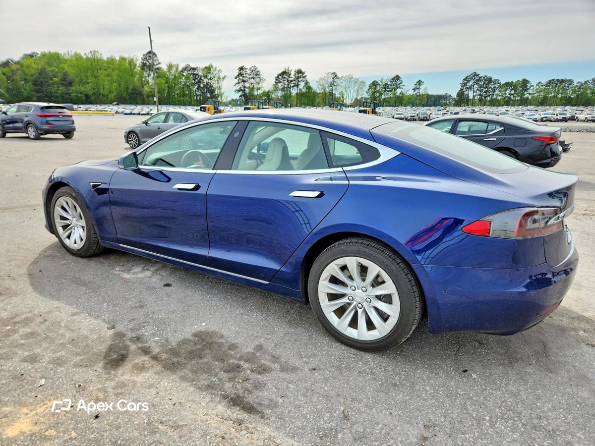 Tesla Model S 2018