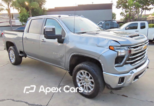 Chevrolet Silverado 2024 - Image 1 of 10