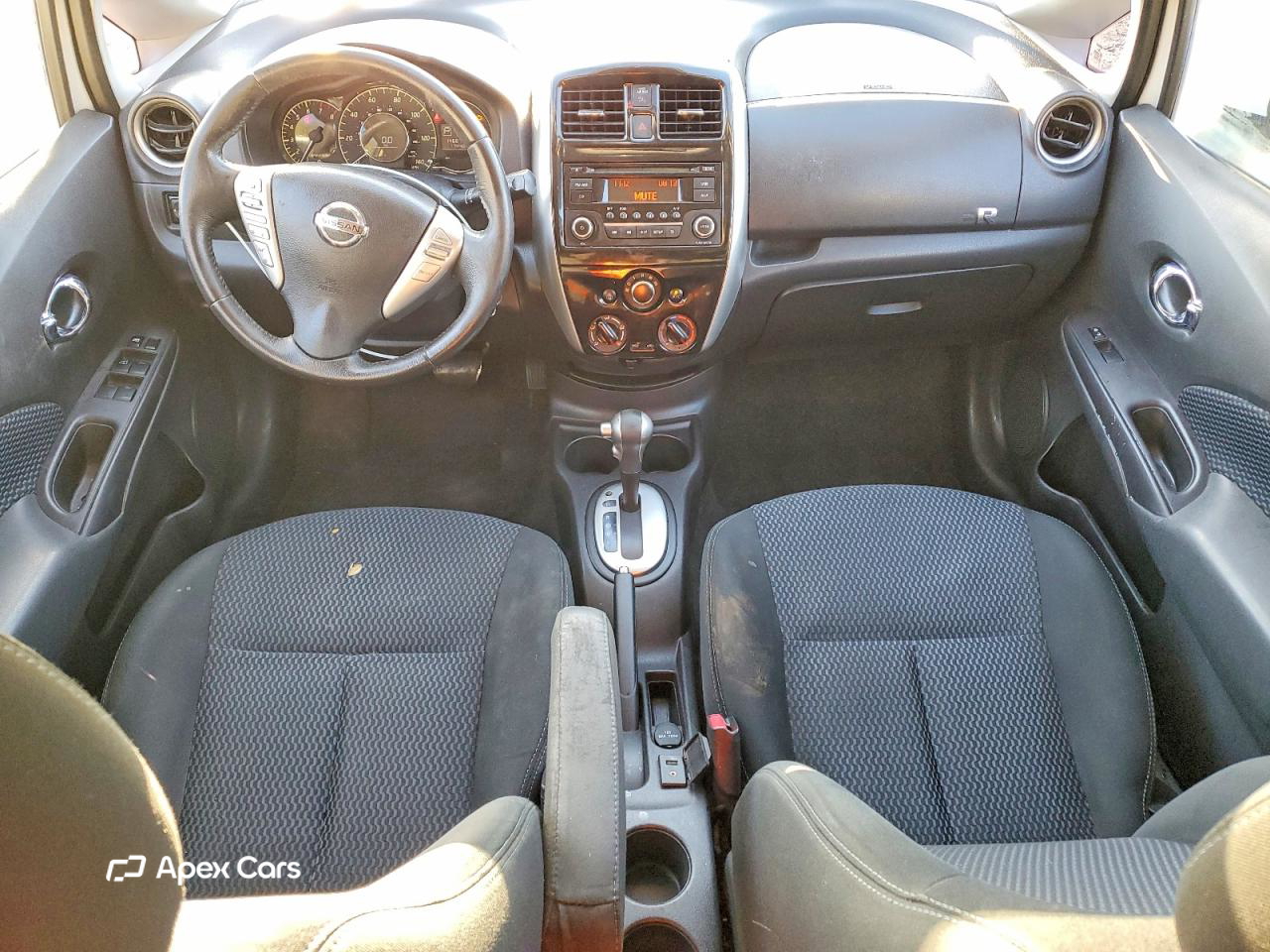 Nissan Versa 2015