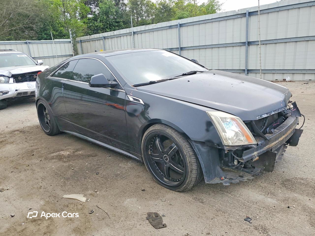 Cadillac CTS 2011