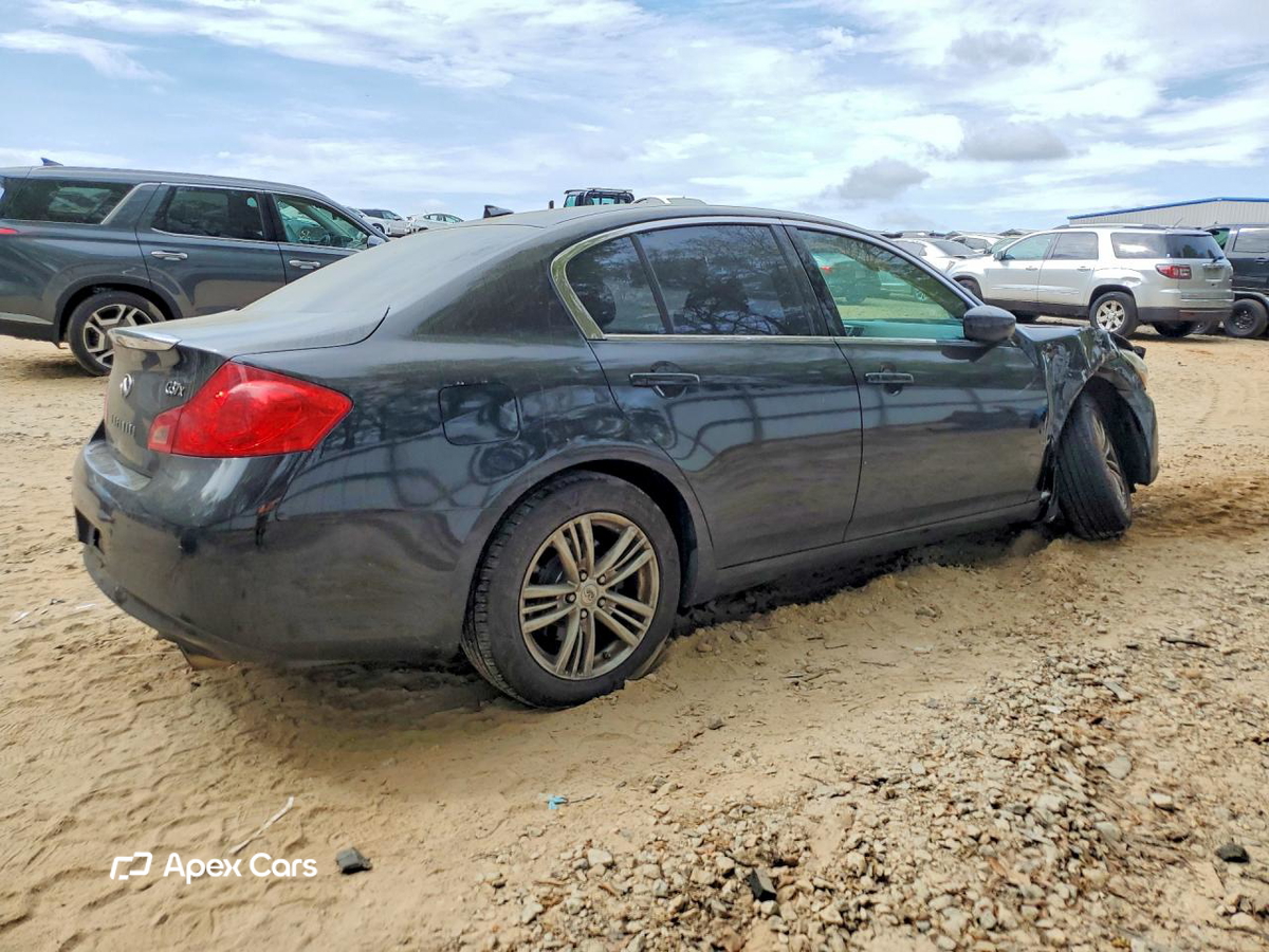 Infiniti G 2010
