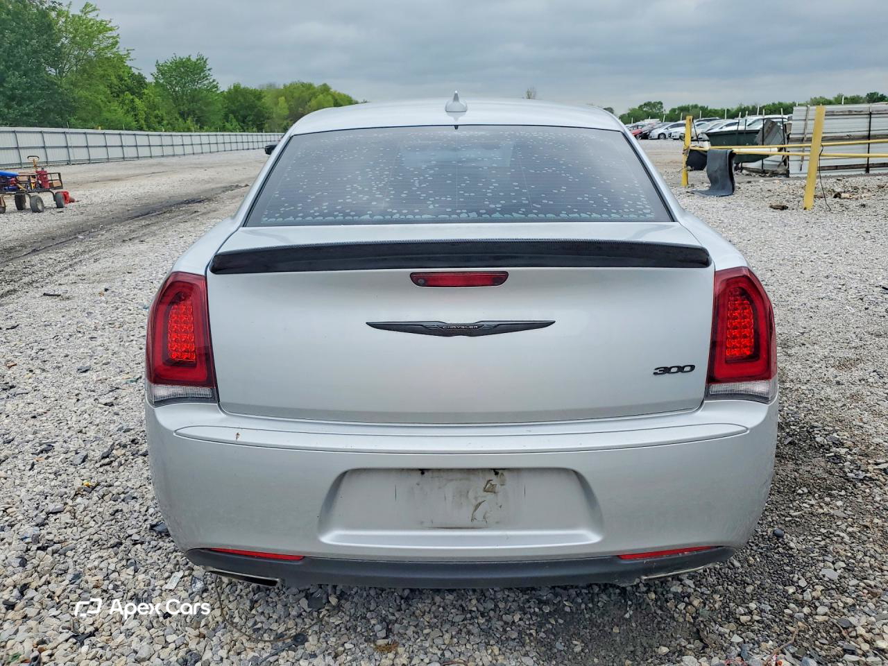 Chrysler 300 2021
