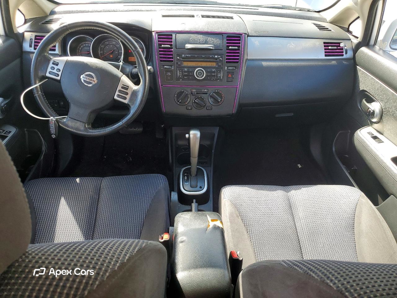 Nissan Versa 2011