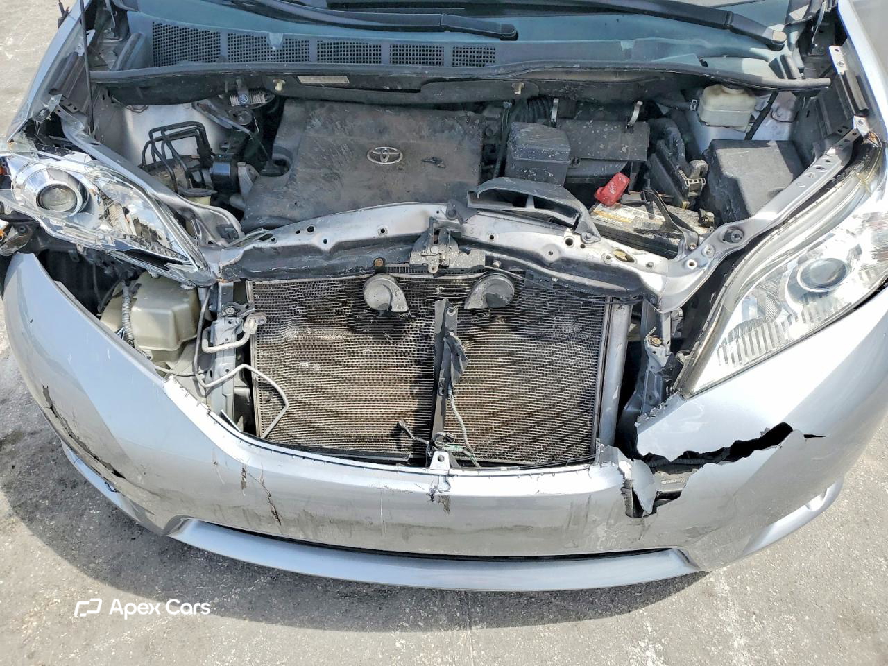 Toyota Sienna 2011