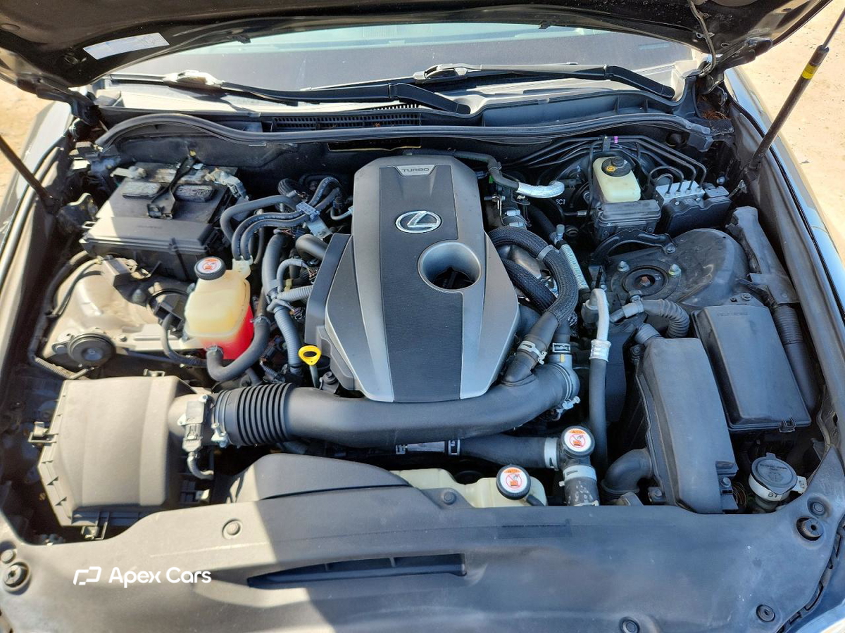 Lexus IS 2018